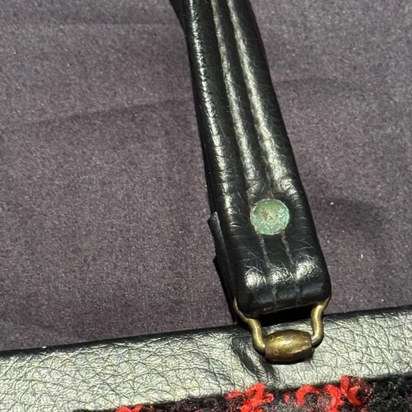 Vintage carpet bag Elegant Black and Red Women's Handbag - Picture 5 of 10